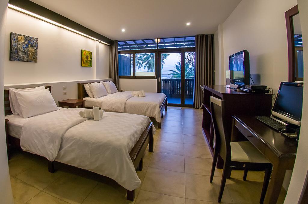 Baantalay Thungwualaen Hotel Pathiu Bagian luar foto