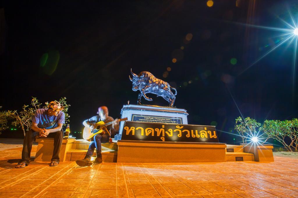 Baantalay Thungwualaen Hotel Pathiu Bagian luar foto
